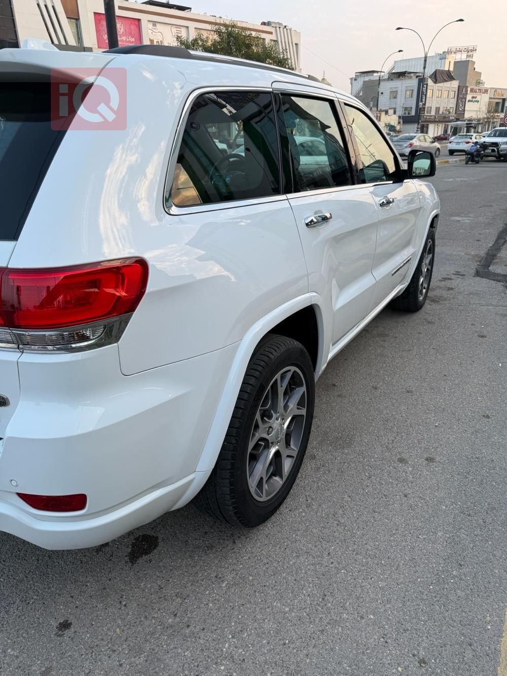 جيب جراند شيروكي